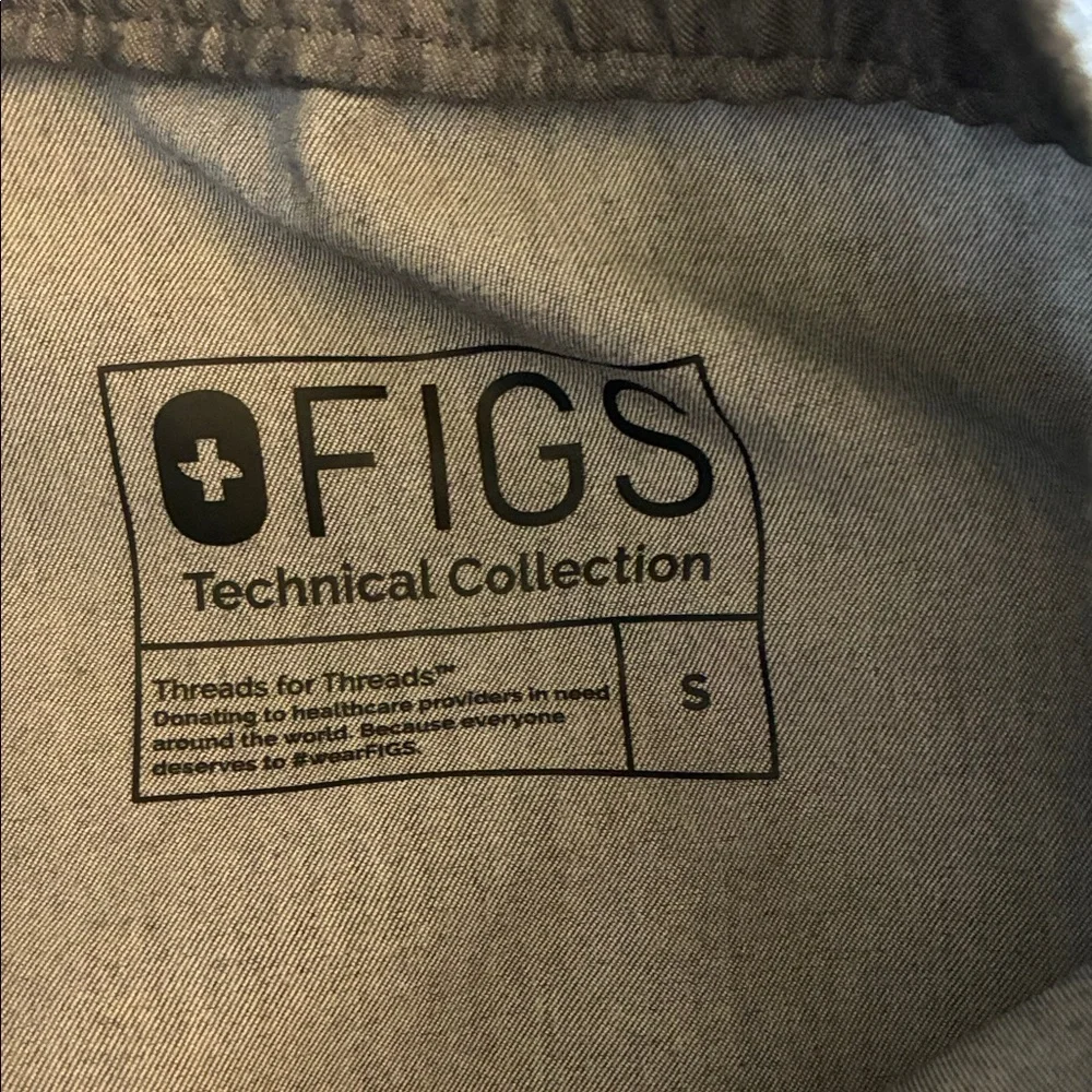 Men's FIGS Cairo Cargo Straight Leg Scrub Pants - Graphite Gray - Size S
